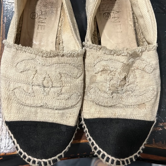 Chanel Espadrilles in Cream/Black combination (38) - Picture 5 of 5